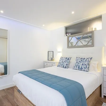 Beach Romance Apartment